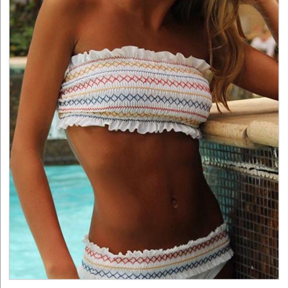 Color Rhombus Shirred Bandeau Bikini Set in White